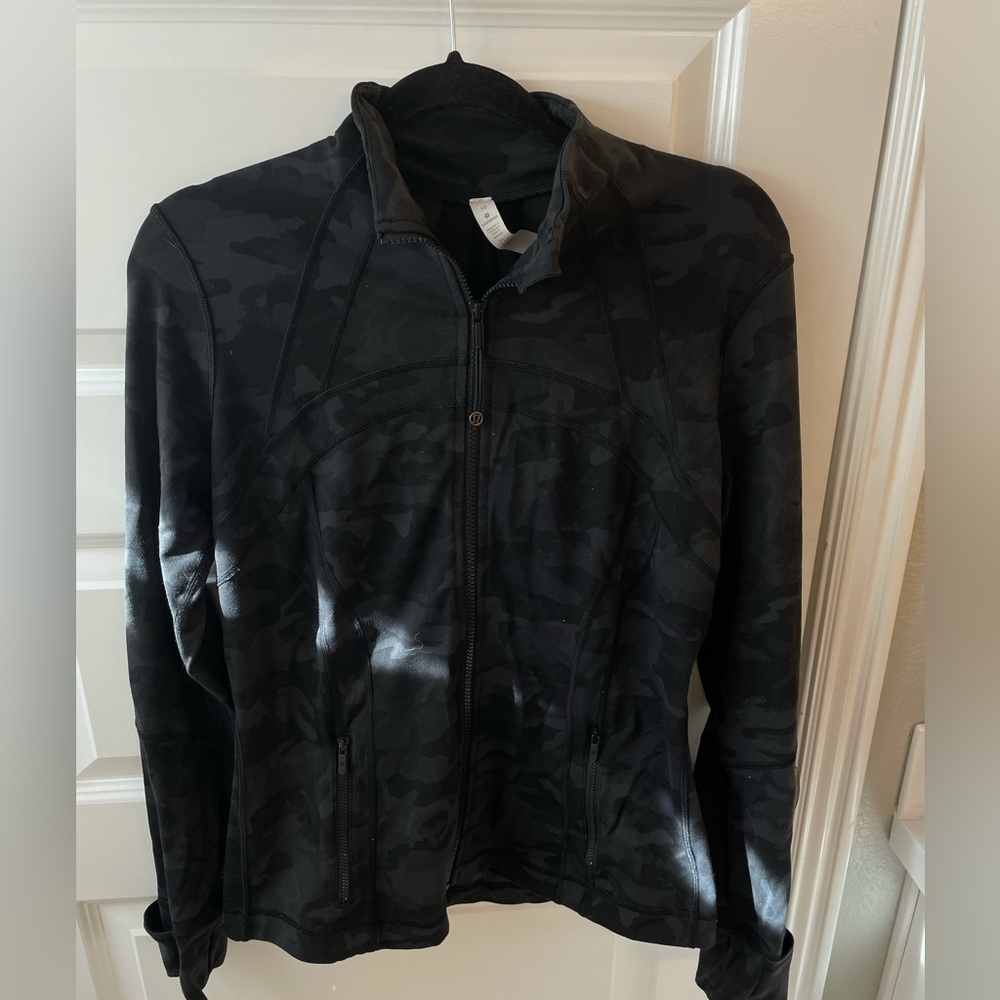 LULULEMON DEFINE JACKET